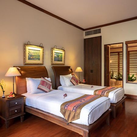 Ariyasom Villa Bangkok Luaran gambar