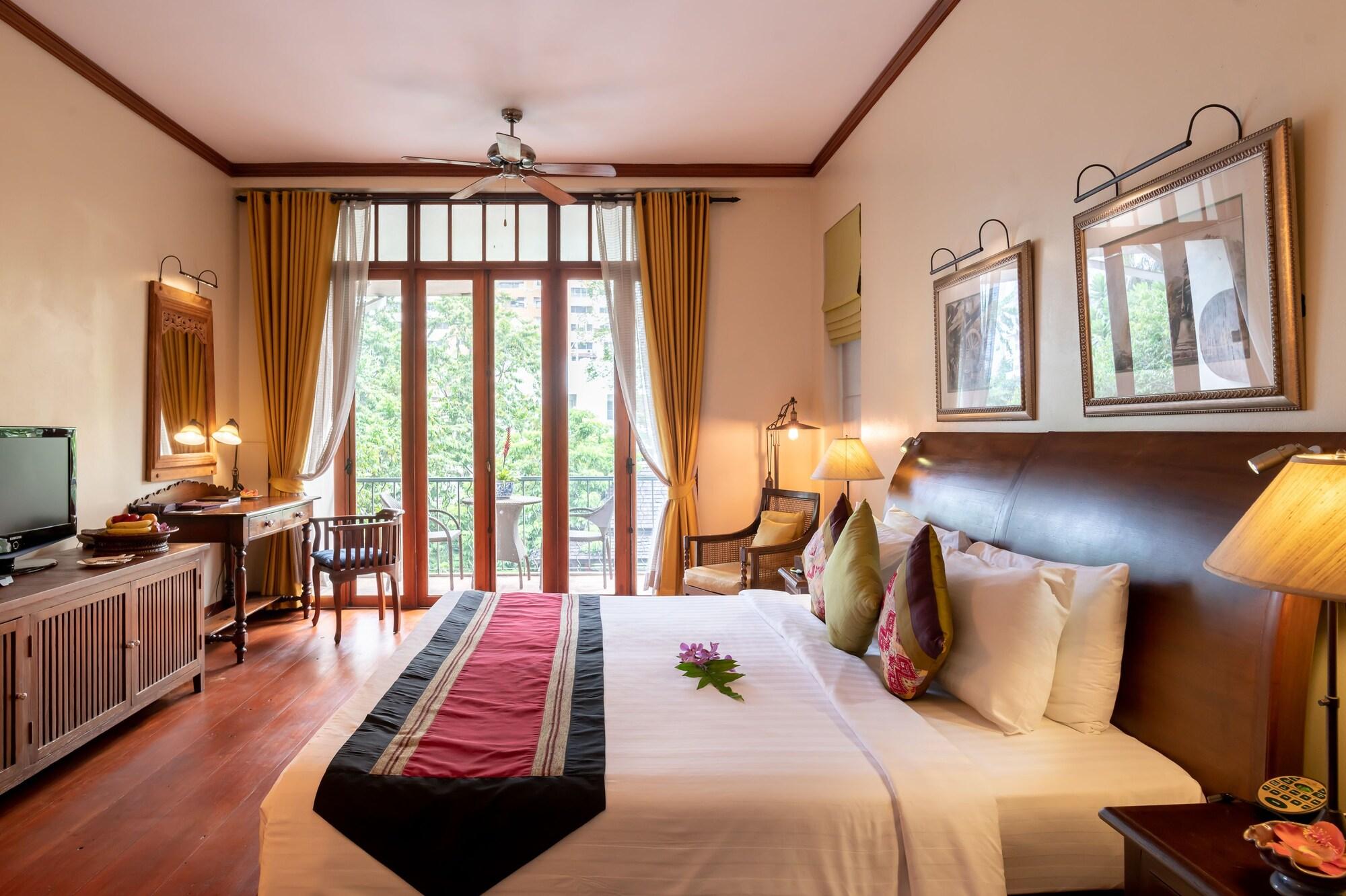 Ariyasom Villa Bangkok Luaran gambar