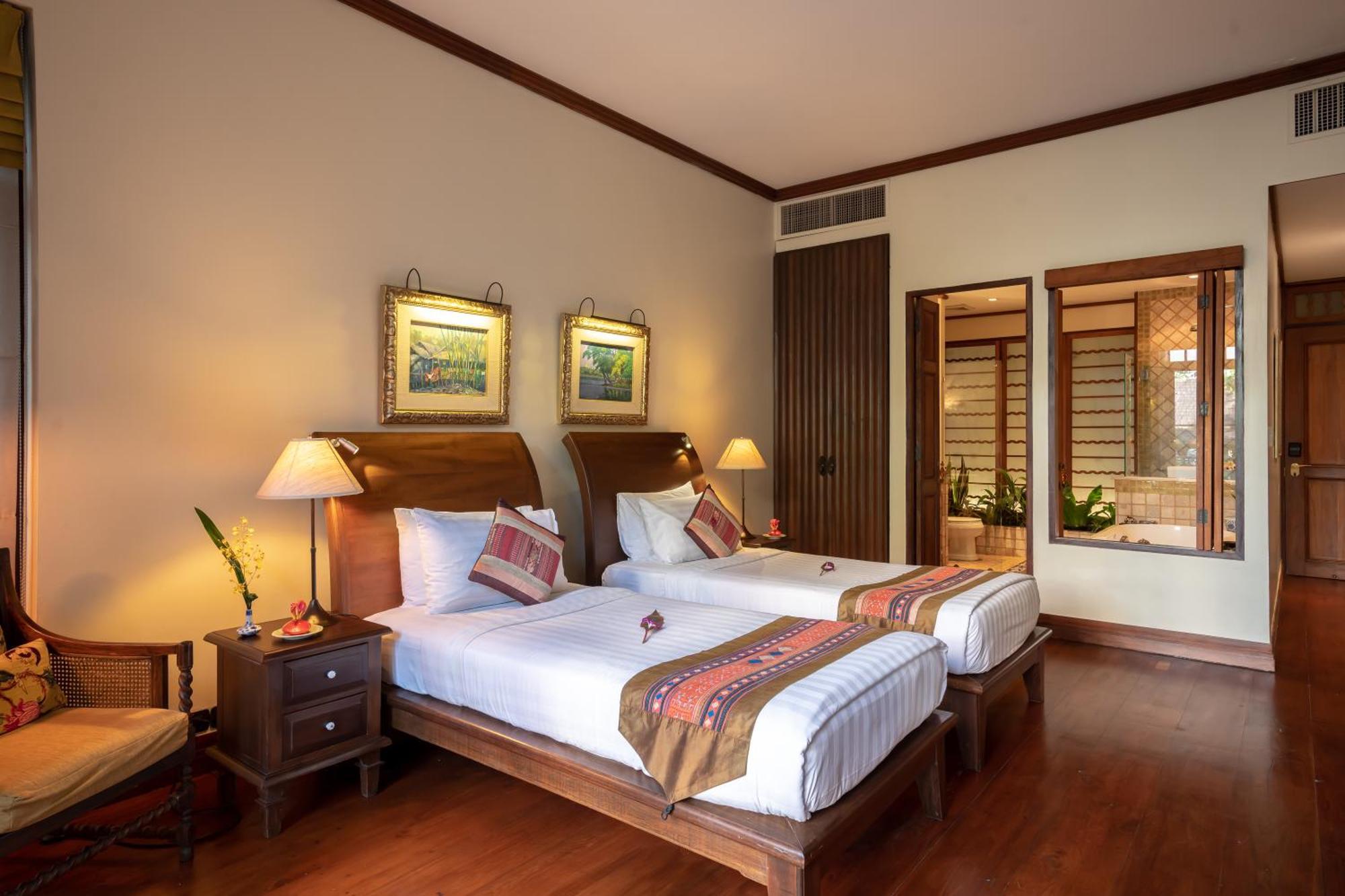 Ariyasom Villa Bangkok Luaran gambar
