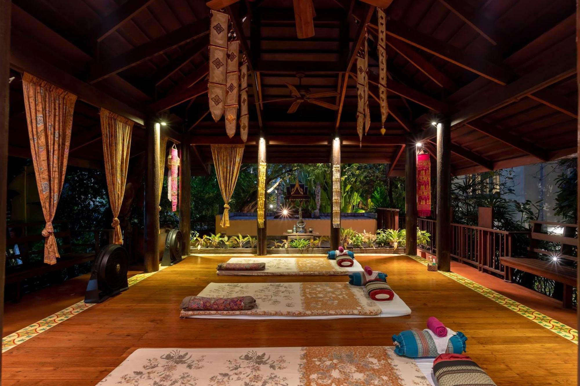 Ariyasom Villa Bangkok Luaran gambar