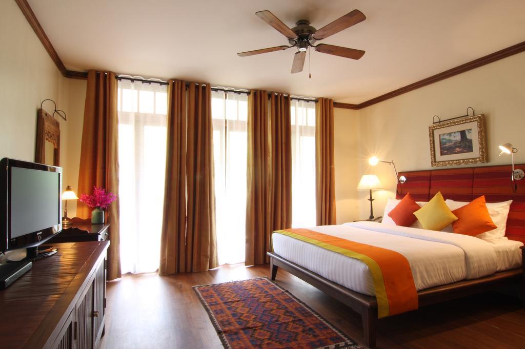 Ariyasom Villa Bangkok Luaran gambar