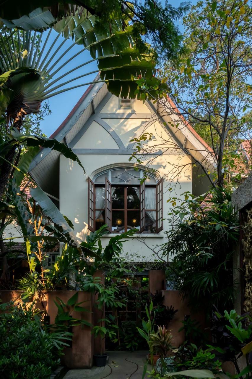 Ariyasom Villa Bangkok Luaran gambar