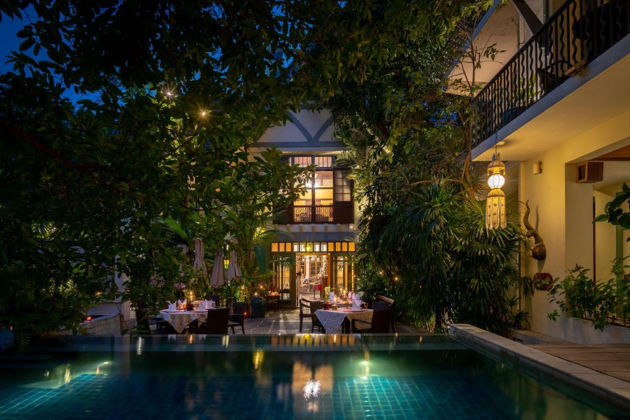 Ariyasom Villa Bangkok Luaran gambar