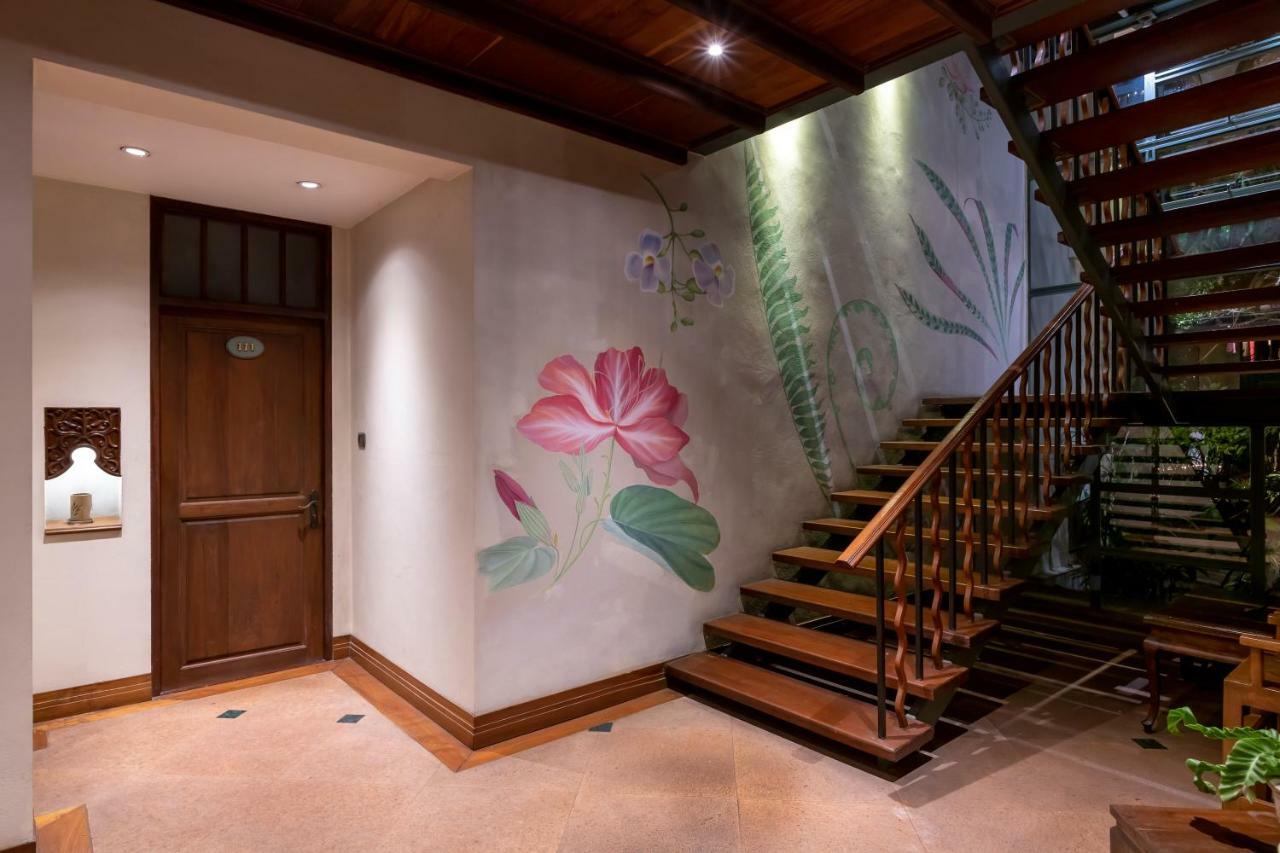 Ariyasom Villa Bangkok Luaran gambar
