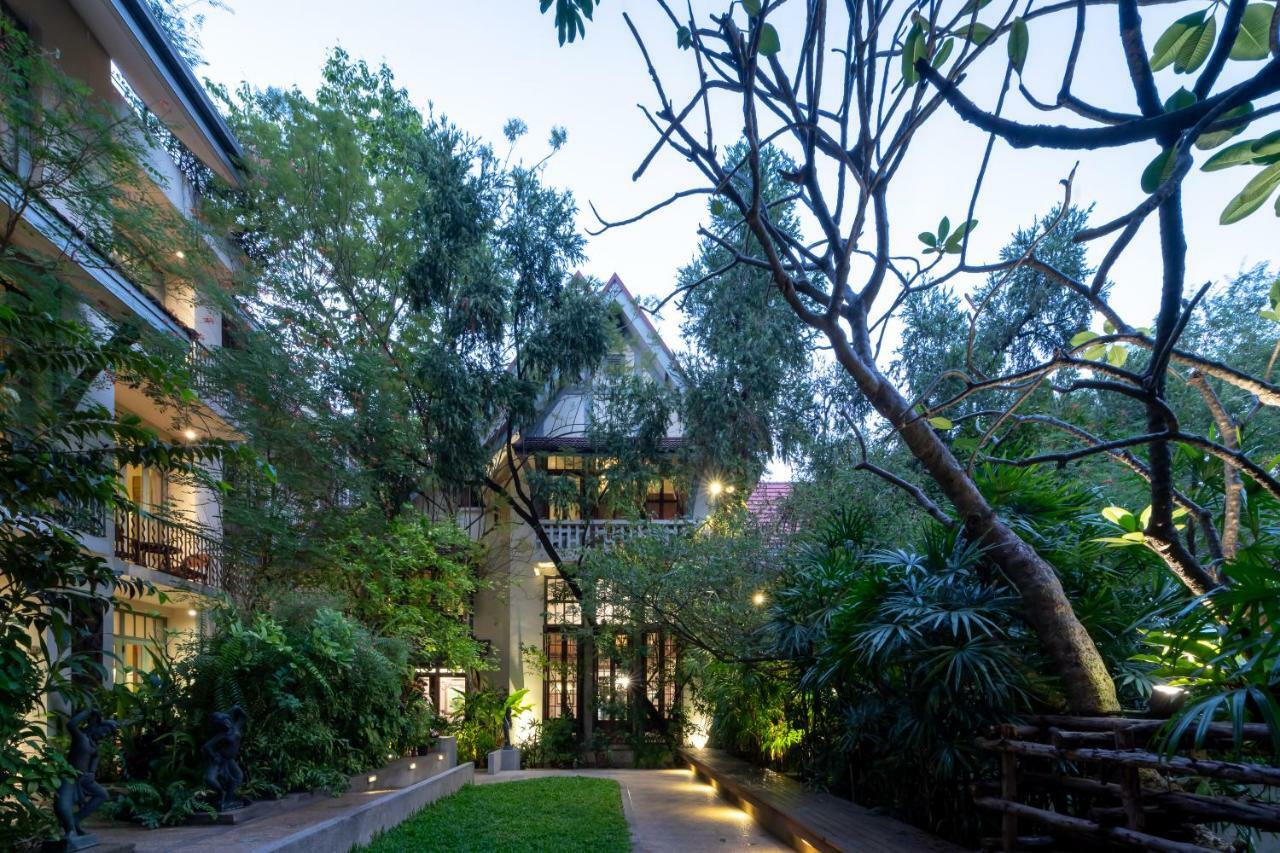 Ariyasom Villa Bangkok Luaran gambar